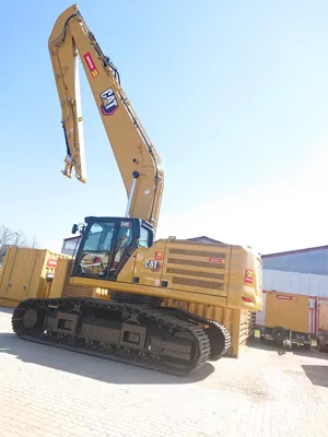 472381