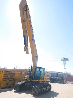 472381