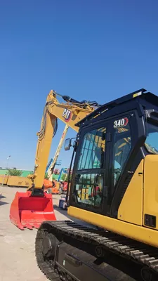 472382