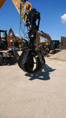 472473