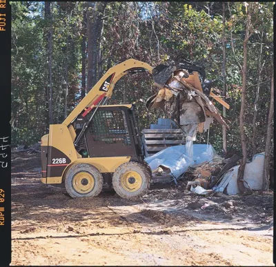 472518