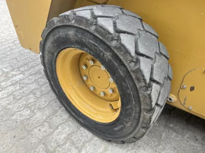 84914