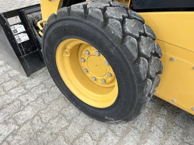 84916