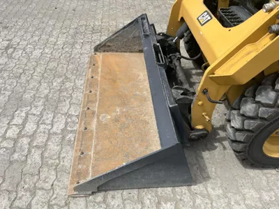 84884
