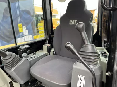 77032