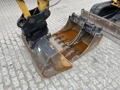 84893