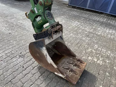 77060