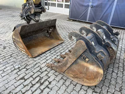 77043