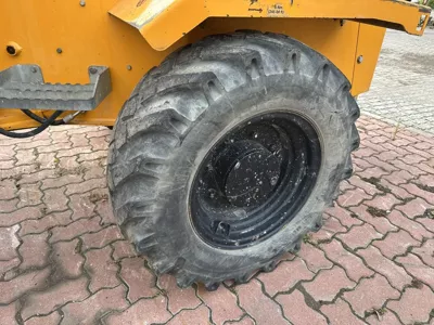 84929